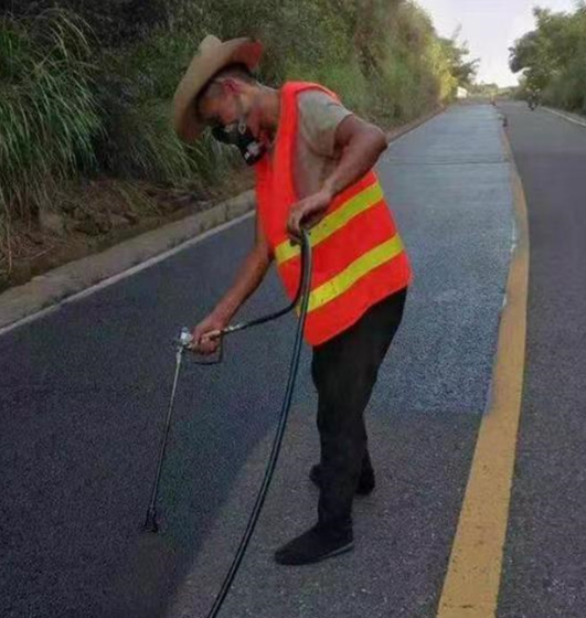 房山路面喷涂翻新彩色步道施工方案